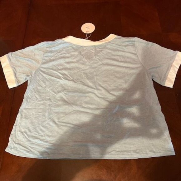 Saints & Hearts‎ "Be Kind" Womens V-Neck T-Shirt  Cotton Polyester Blend - Picture 2 of 6